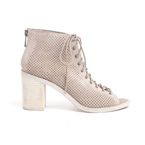 Dolce Vita Maviee Heels